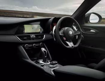 Intérieur Alfa Romeo Giulia Quadrifoglio [UK-spec] (952) '2023–25
