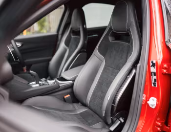 Intérieur Alfa Romeo Giulia Quadrifoglio [Japan] (952) '2023–25