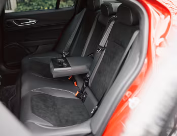 Intérieur Alfa Romeo Giulia Quadrifoglio [Japan] (952) '2023–25