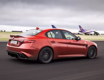 Alfa Romeo Giulia Quadrifoglio [UK-spec] (952) '2016–20