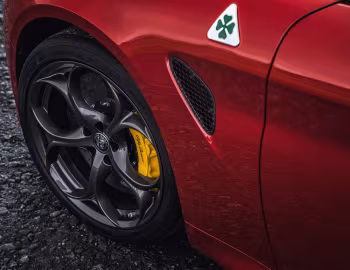 Alfa Romeo Giulia Quadrifoglio [UK-spec] (952) '2016–20
