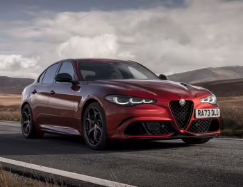 Alfa Romeo Giulia Quadrifoglio [UK-spec] (952) '2023–25