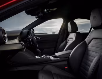 Intérieur Alfa Romeo Giulia Quadrifoglio [UK-spec] (952) '2023–25