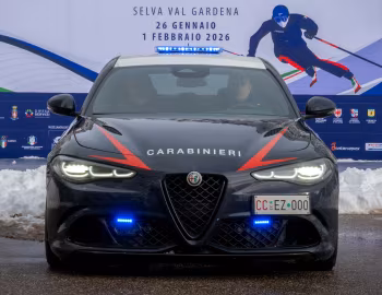 Alfa Romeo Giulia Quadrifoglio Carabinieri (952) '2025