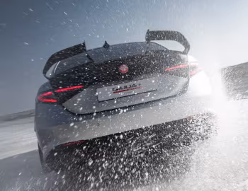 Alfa Romeo Giulia Quadrifoglio Luna Rossa (952) '2026