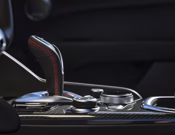 Intérieur 2019–21 Alfa Romeo Giulia Quadrifoglio Nero Edizione [North America] (952) '2018–21