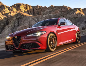 2019–21 Alfa Romeo Giulia Quadrifoglio Nero Edizione [North America] (952) '2018–21
