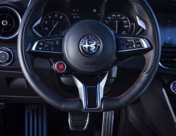Panneau avant 2019–21 Alfa Romeo Giulia Quadrifoglio Nero Edizione [North America] (952) '2018–21