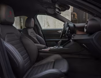 Intérieur Alfa Romeo Giulia Quadrifoglio Super Sport (952) '2024