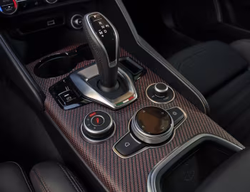 Intérieur Alfa Romeo Giulia Quadrifoglio Super Sport (952) '2024