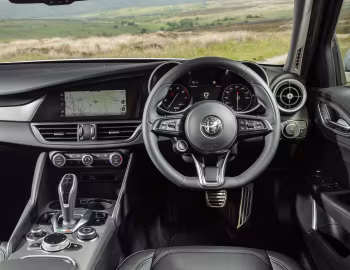 Panneau avant Alfa Romeo Giulia Sprint [UK-spec] (952) '2020–22