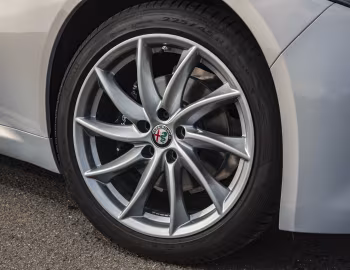 Alfa Romeo Giulia Sprint [UK-spec] (952) '2020–22