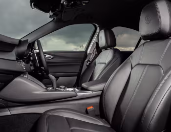 Intérieur Alfa Romeo Giulia Sprint [UK-spec] (952) '2020–22