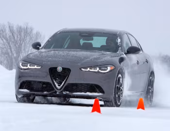 2024–pr. Alfa Romeo Giulia Sprint [North America] (952) '2023–pr.