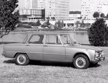 Alfa Romeo Giulia Super (105.26) '1968–72