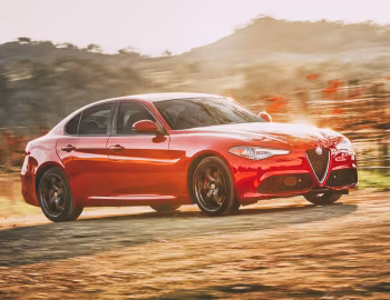 2017–19 Alfa Romeo Giulia Ti Sport Q2 [North America] (952) '2017–19