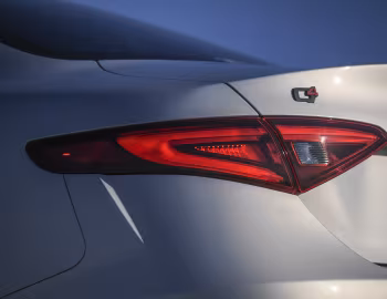 2020–21 Alfa Romeo Giulia Ti Sport Q4 Nero Edizione [North America] (952) '2019–21