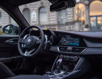 Intérieur Alfa Romeo Giulia Tributo Italiano [Worldwide] (952) '2024