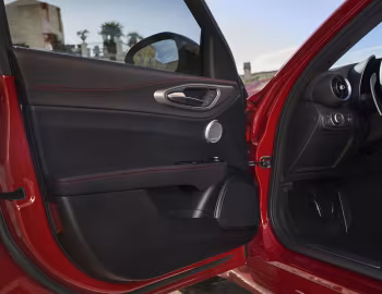 Intérieur Alfa Romeo Giulia Tributo Italiano [Worldwide] (952) '2024