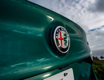 Logo 2024–pr. Alfa Romeo Giulia Veloce [North America] (952) '2023–pr.