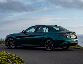 2024–pr. Alfa Romeo Giulia Veloce [North America] (952) '2023–pr.