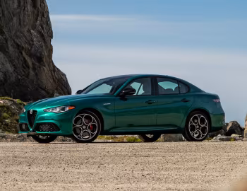 2024–pr. Alfa Romeo Giulia Veloce [North America] (952) '2023–pr.