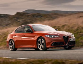 Alfa Romeo Giulia Veloce [UK-spec] (952) '2023–pr.