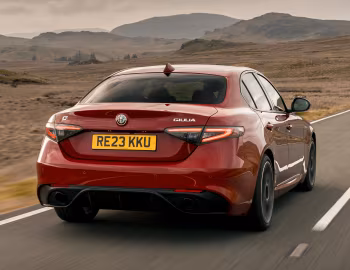 Alfa Romeo Giulia Veloce [UK-spec] (952) '2023–pr.
