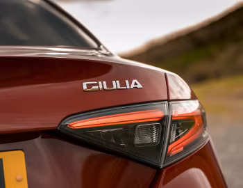 Alfa Romeo Giulia Veloce [UK-spec] (952) '2023–pr.