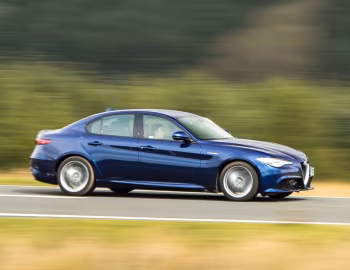Alfa Romeo Giulia Veloce [UK-spec] (952) '2017–19