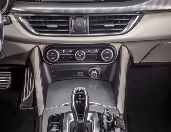 Interior Alfa Romeo Giulia Veloce Q4 [Worldwide] (952) '2019–23