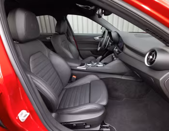 Intérieur Alfa Romeo Giulia Veloce [Worldwide] (952) '2023–pr.