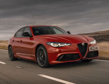 Alfa Romeo Giulia Veloce [UK-spec] (952) '2023–pr.