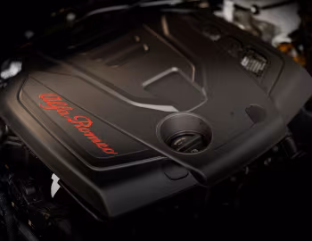 Sous la capuche Alfa Romeo Giulia Veloce "GT Junior" [Japan] (952) '2022