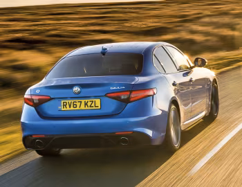 Alfa Romeo Giulia Veloce Q2 [UK-spec] (952) '2017–19