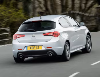Alfa Romeo Giulietta [UK-spec] (940) '2014–16