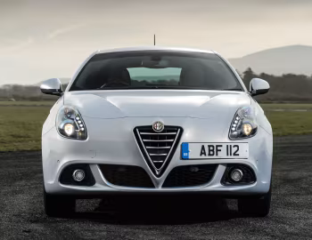 Alfa Romeo Giulietta [UK-spec] (940) '2014–16