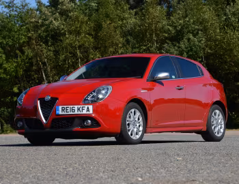 Alfa Romeo Giulietta [UK-spec] (940) '2016–19