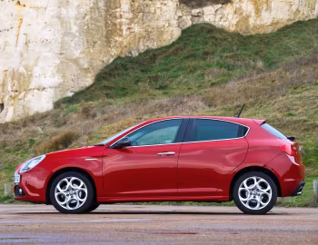 Alfa Romeo Giulietta [UK-spec] (940) '2016–19