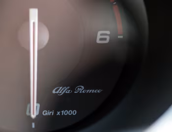 Комбінація приладів Alfa Romeo Giulietta [UK-spec] (940) '2016–19