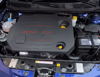 Sous la capuche Alfa Romeo Giulietta [Worldwide] (940) '2013–16