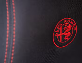 Інтер'єр Alfa Romeo Giulietta [UK-spec] (940) '2016–19