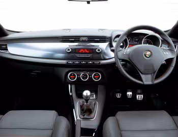 Panneau avant Alfa Romeo Giulietta Cloverleaf [UK-spec] (940) '2010–14