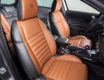 Intérieur Alfa Romeo Giulietta "Collezione" [France] (940) '2012–13