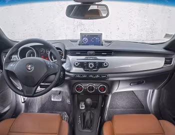 Panneau avant Alfa Romeo Giulietta "Collezione" [France] (940) '2012–13