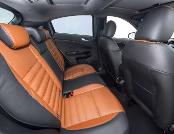 Intérieur Alfa Romeo Giulietta "Collezione" [France] (940) '2012–13