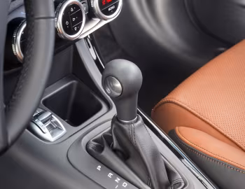 Intérieur Alfa Romeo Giulietta "Collezione" [France] (940) '2012–13