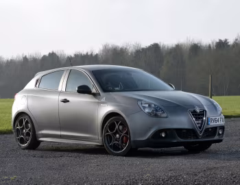 Alfa Romeo Giulietta Quadrifoglio Verde Launch Edition [UK-spec] (940) '2014