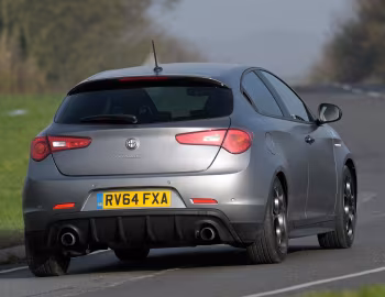 Alfa Romeo Giulietta Quadrifoglio Verde Launch Edition [UK-spec] (940) '2014