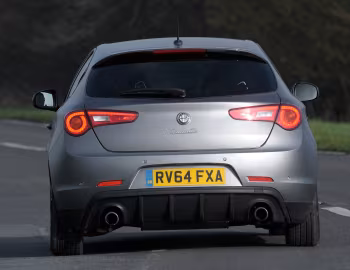 Alfa Romeo Giulietta Quadrifoglio Verde Launch Edition [UK-spec] (940) '2014
